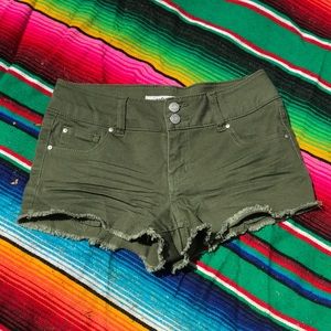 Refuge Army green shorts