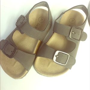 Cat & Jack grey toddler sandals