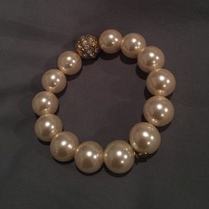 Pearl statement bracelet!