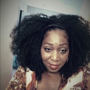 Meet your Posher, Latrice