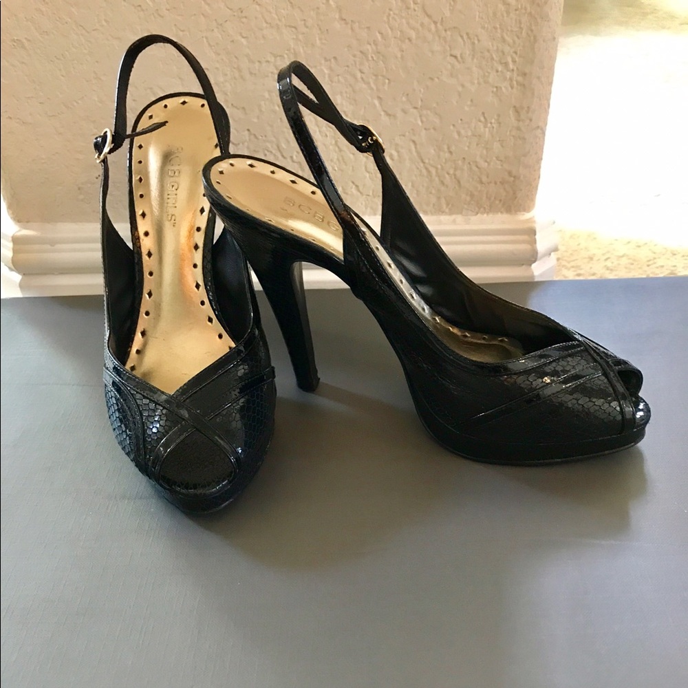 BCBG SNAKE SKIN SLINGBACK OPEN TOE HEELS