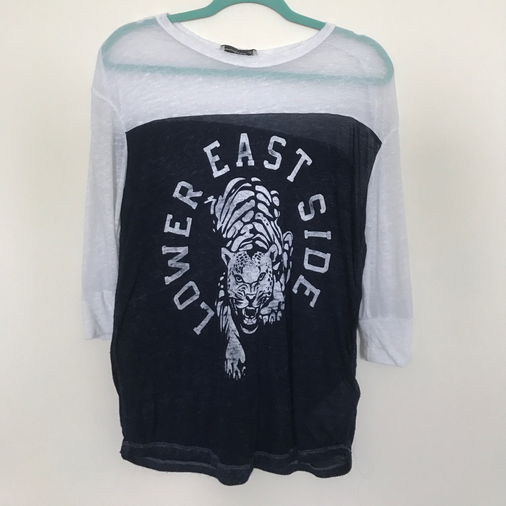 Graphic burnout baseball tee