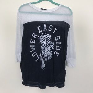 Graphic burnout baseball tee