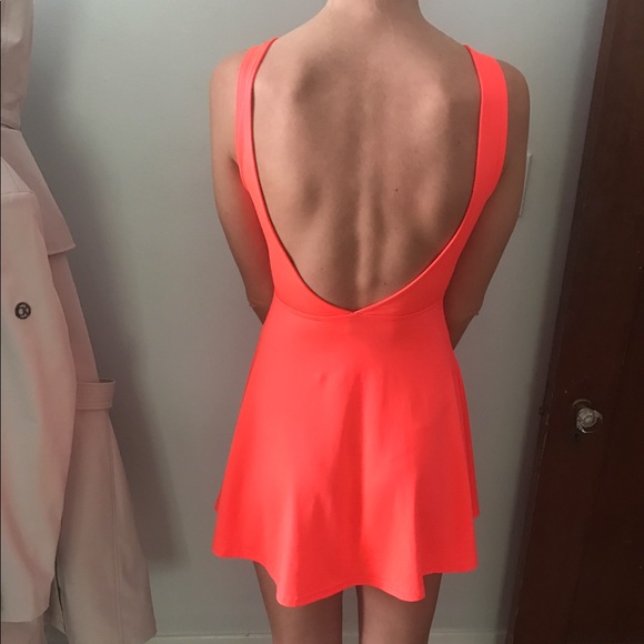 Perfect dress for summer - Picture 2 of 2