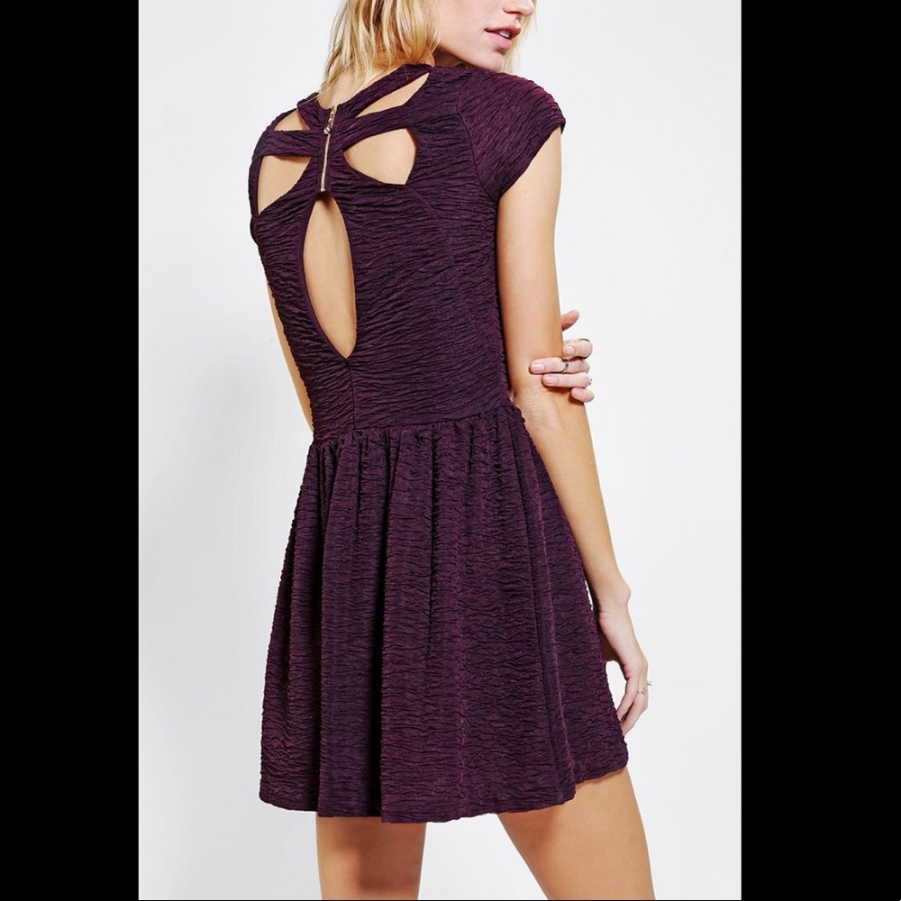 URBAN OUTFITTERS KIMCHI BLUE CUTOUT FLARE DRESS