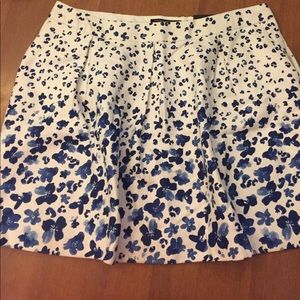 Banana republic blue and white floral skirt