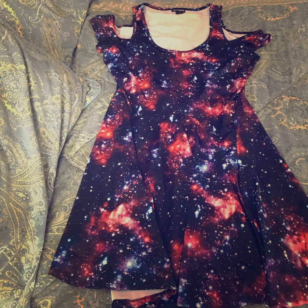 Hot Topic Galaxy Print Cold Shoulder Dress
