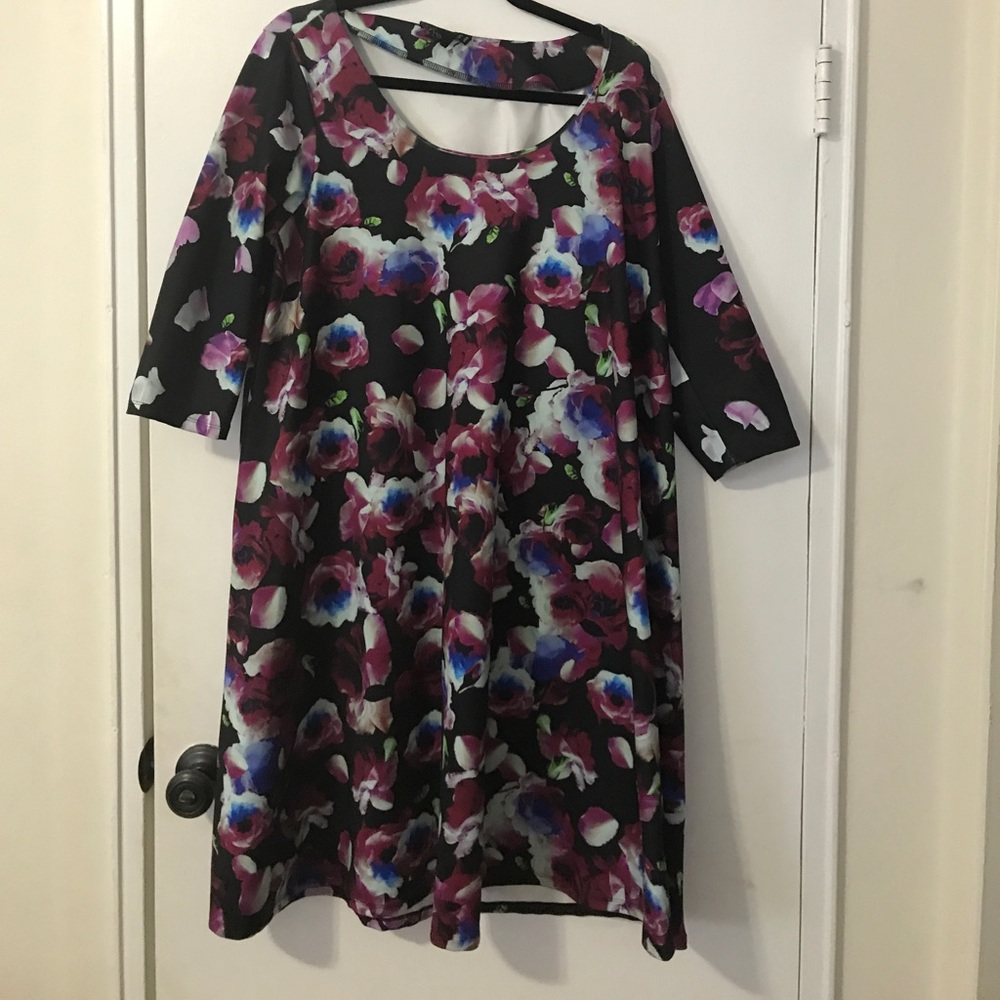 *sale* Scuba material floral asos shift dress