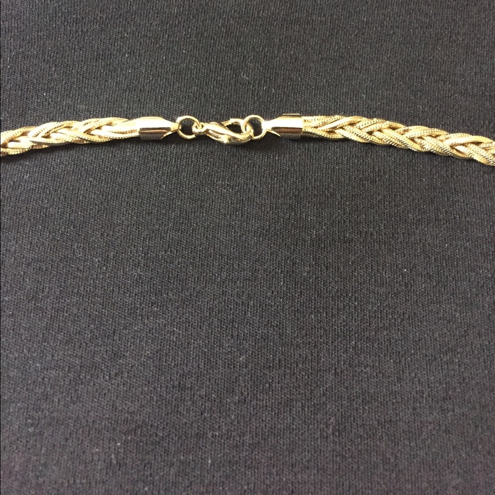 Gold accent necklace - Picture 3 of 5
