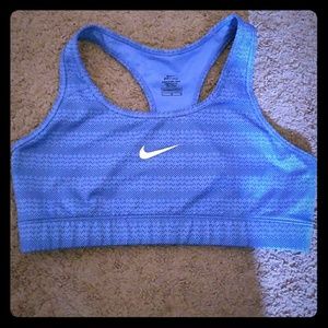 NWOT Nike sports bra