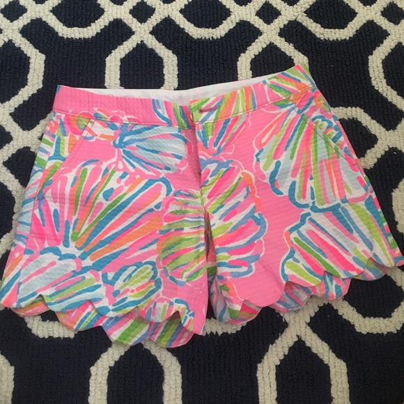 Lilly Pulitzer Pants - Lilly Pulitzer Buttercup Shorts Size 0