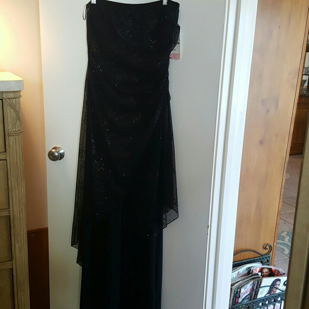 Elegant Strapless Jumper Black