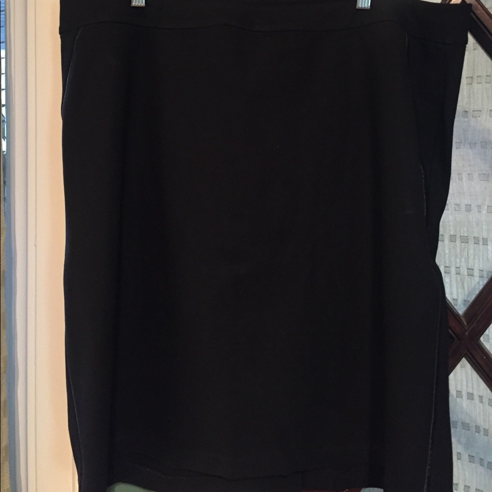 Talbot black skirt with faux leather detail