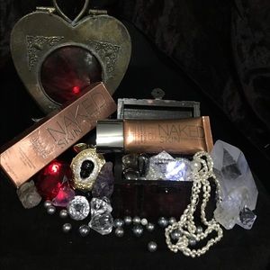 URBAN DECAY Naked asking Bronzing BB Cream w/Box