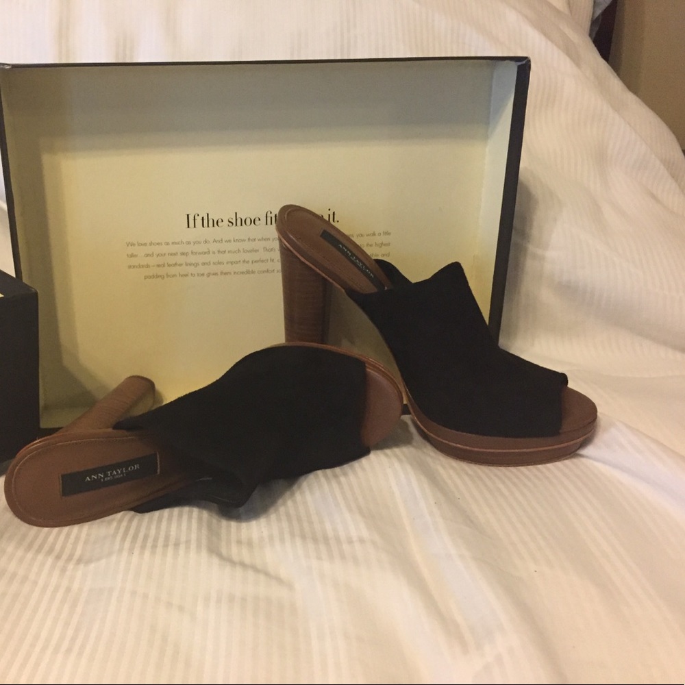 3"black platform suede mule