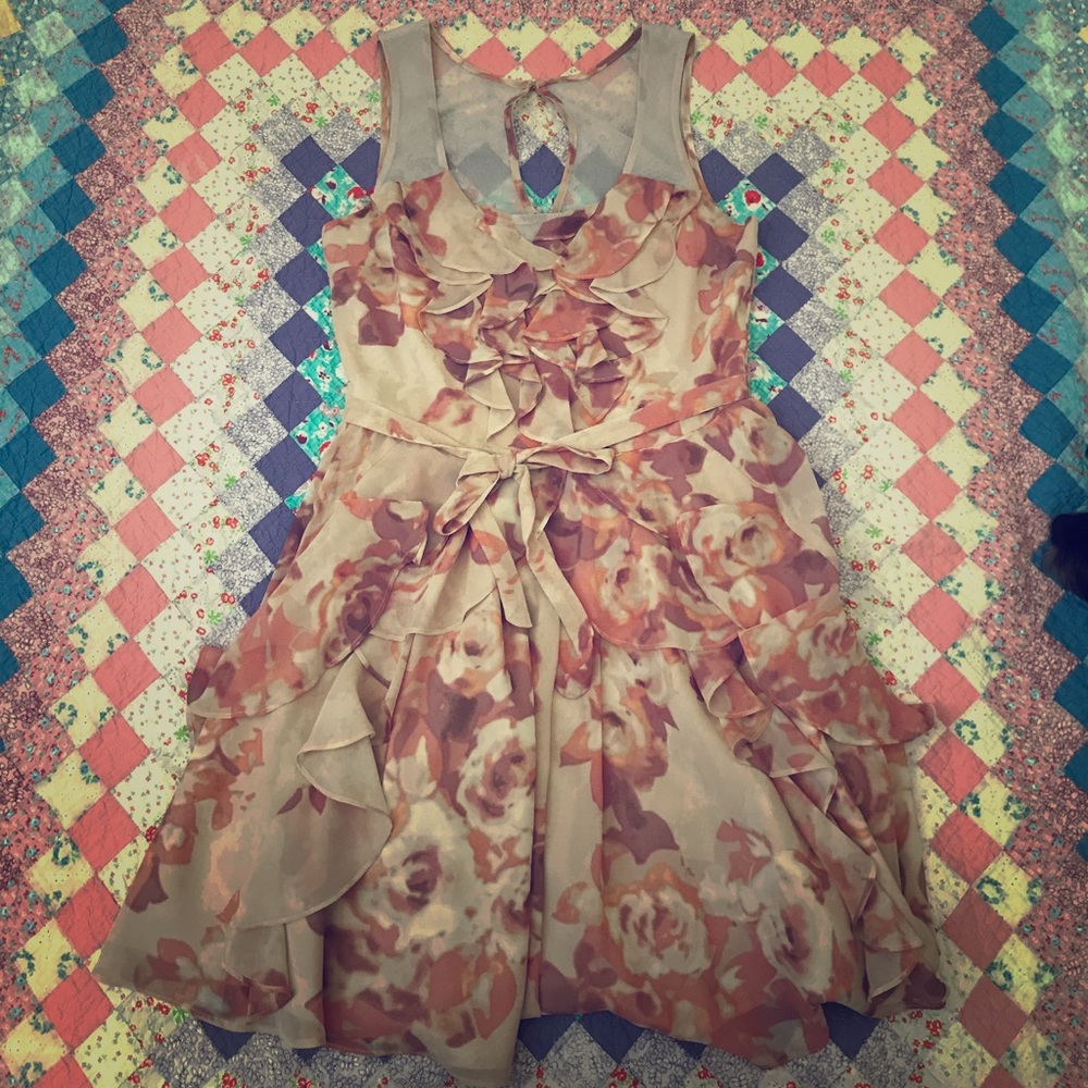 LC Lauren Conrad Feminine Floral Dress