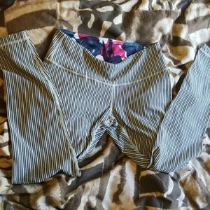 Pinstripe lululemon leggings 7/8