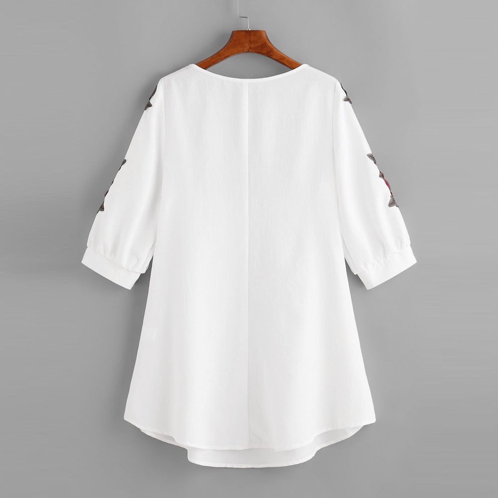 Last 3! White Embroidered Floral Lace Top - Picture 2 of 8