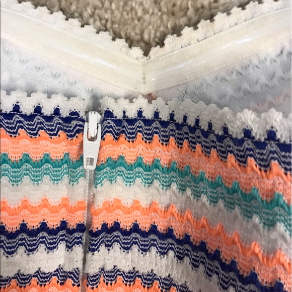 MAKE OFFER! Gorgeous Boutique Dress intrigue style - Picture 7 of 8