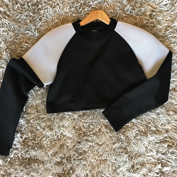 Nasty Gal Jackets & Blazers - Nasty Gal cropped sweatshirt