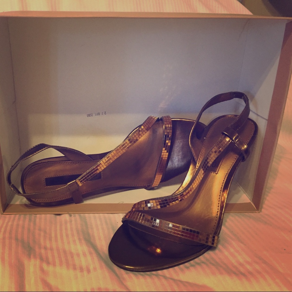 Strappy, evening sandals with clutch purse