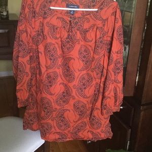 3/4 sleeve key hole peasant top