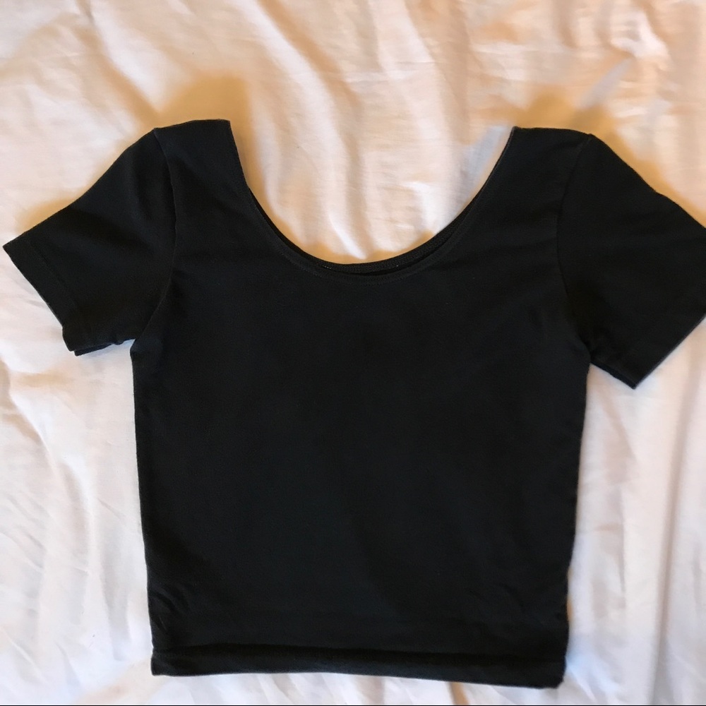Black crop top