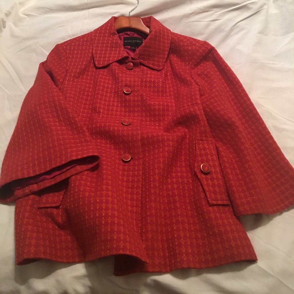 XL Banana Republic swing coat w/covered buttons