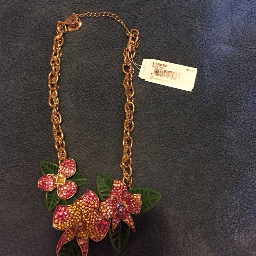 Betsey johnson new tropical collection necklace.