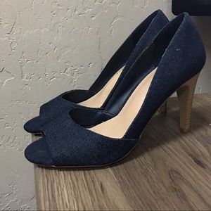 Kelly and Katie 7.5 denim heels / sandals