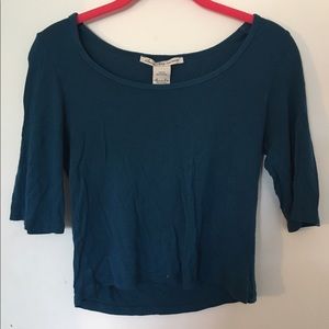 Blue low cut top