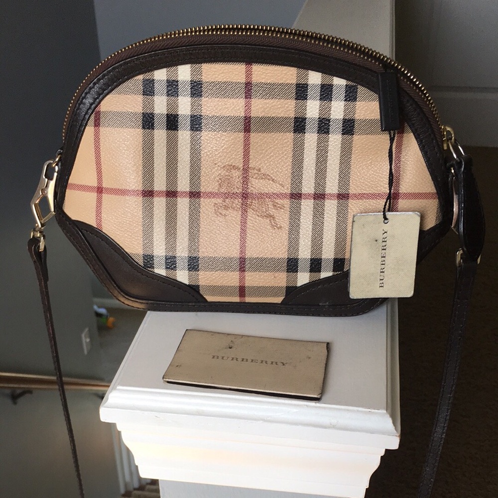 100% authentic Burberry sling bag