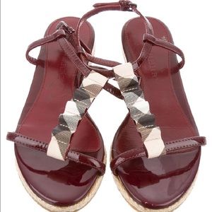 Burberry patent nova check flat sandals