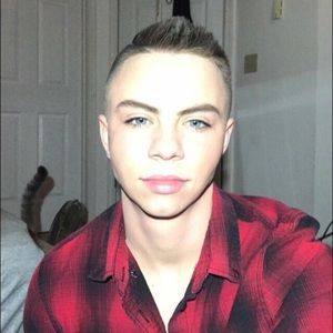 Meet your Posher, Adam