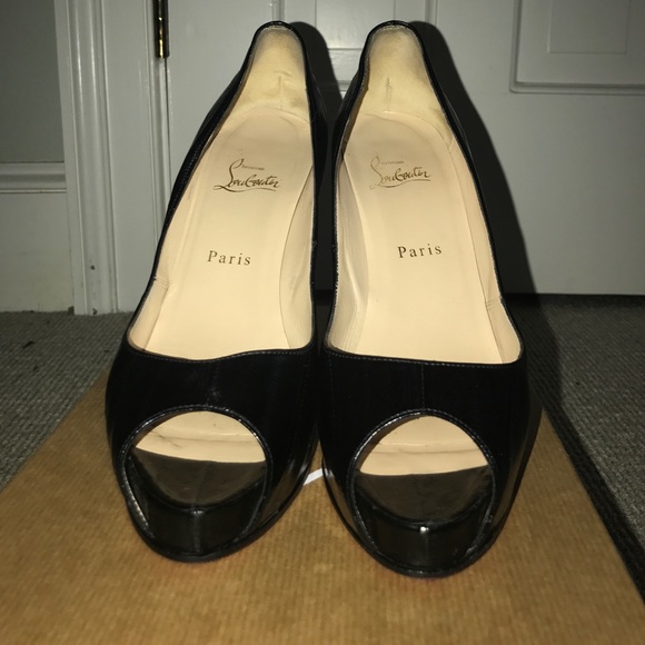 Authentic Christian Louboutin leather high heels - Picture 3 of 4