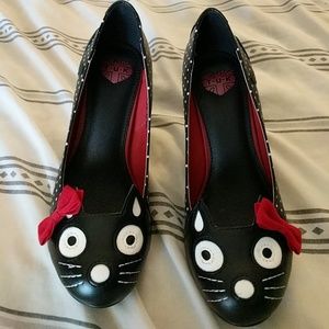 Kitty cat shoes