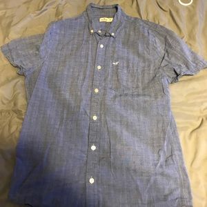 🔻SALE🔻HOLLISTER BUTTON UP SHIRT SIZE MEDIUM!