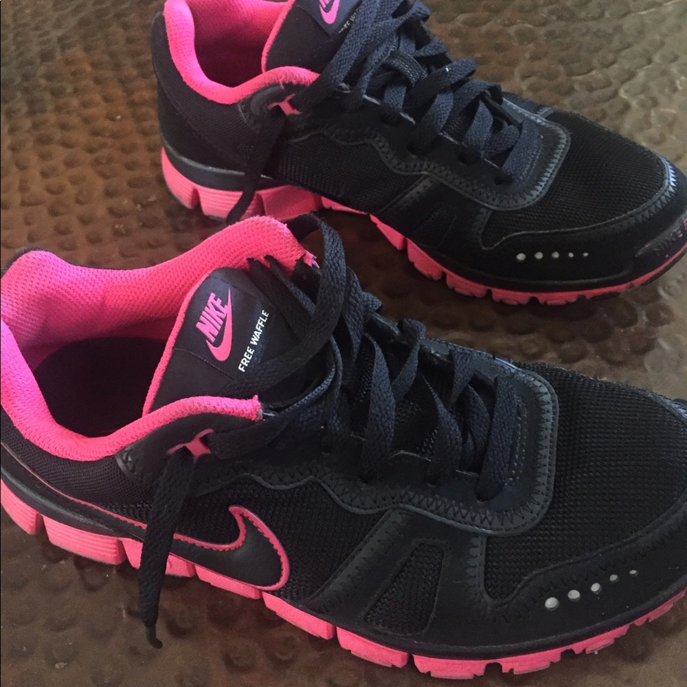 NIKE Free Waffle 5.0