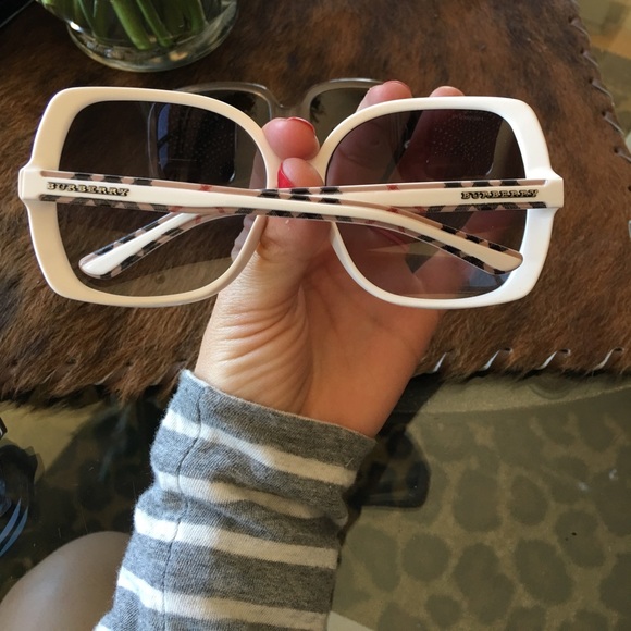 Burberry sunglasses main image 2