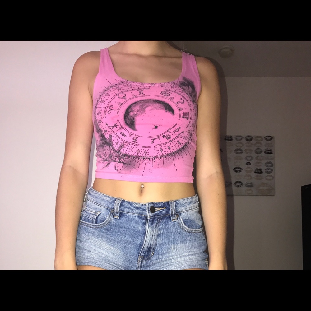 💗Pink WetSeal Crop💗