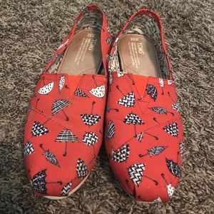 Toms Umbrella Shoes (8.5)