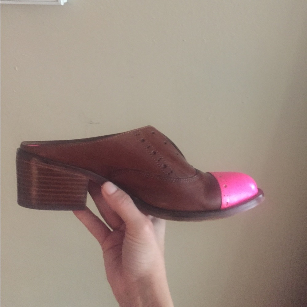 DaniBlack leather slip on loafers