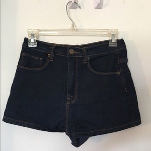 Denim high-waisted shorts