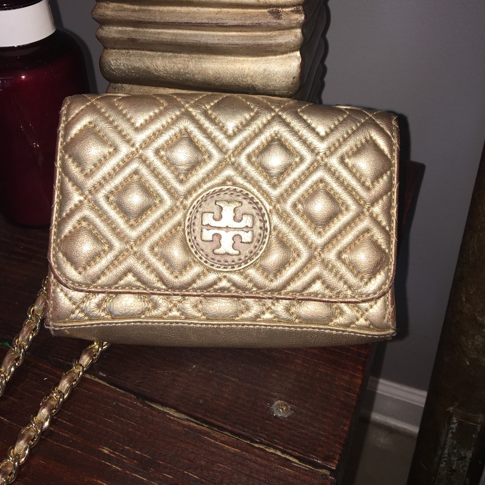 Gold Tory butch cross body bag
