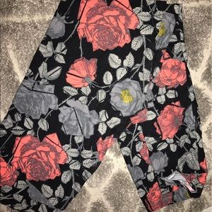 Lularoe TC rose leggings