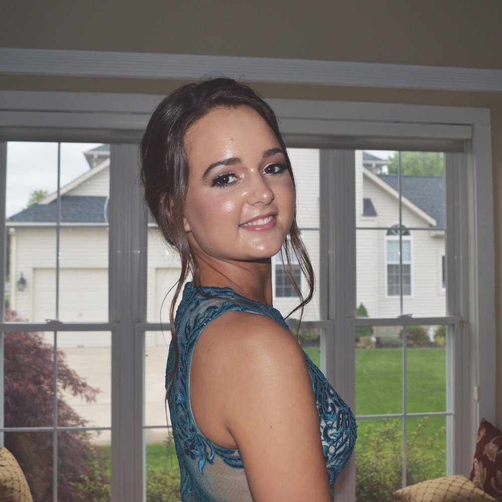 Meet your Posher, Alex