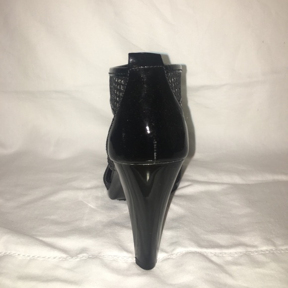 Michael Kors heels - Picture 3 of 4