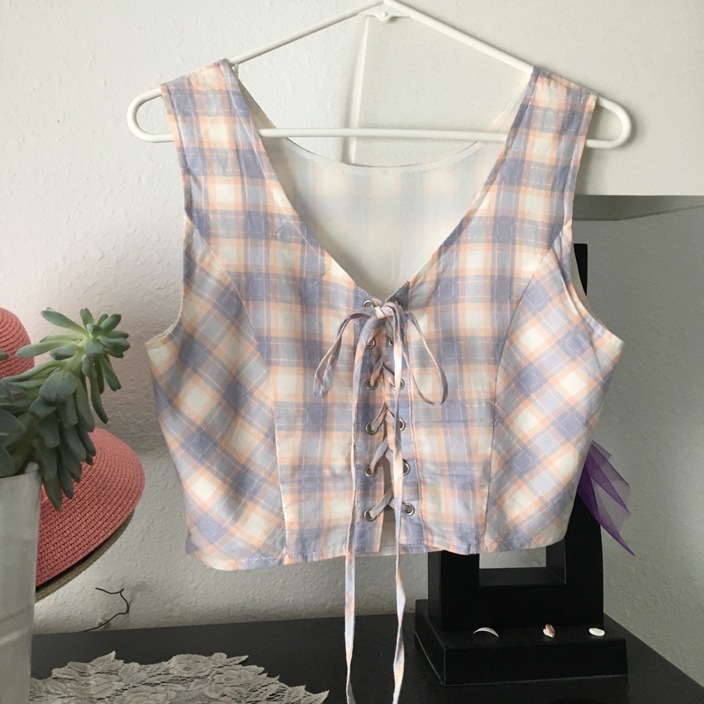Tobi. Peach & Lavender Cropped Top