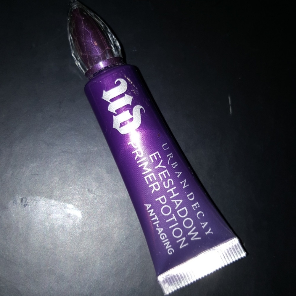 Urban decay full size anti aging eye shadow primer