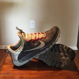 🔥HEAT!!!!!🔥 Nike 5.0 Running Shoes